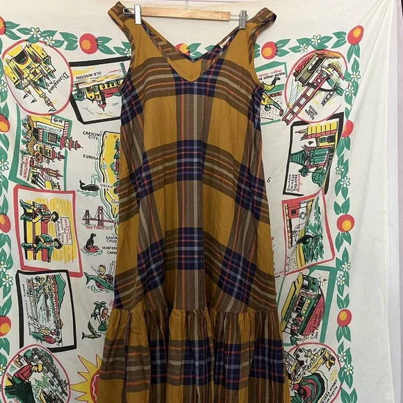 Plaid Sleeveless Dress in Yellow - Picture 2 of 7
